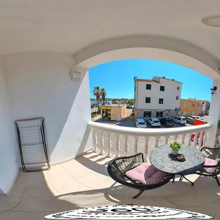 Appartement Goldie *