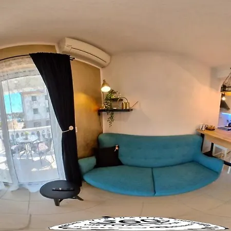 Goldie Apartman *