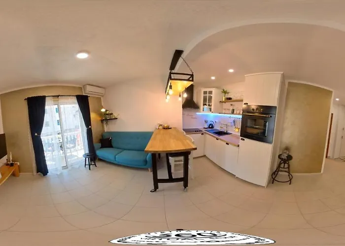 公寓 Goldie 耶泽拉